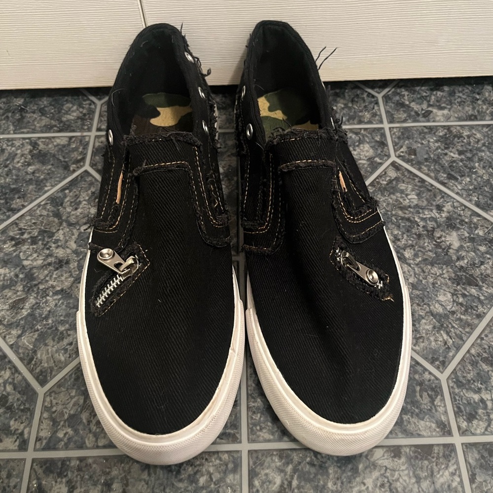 MISSLOOK Slip On Shoes